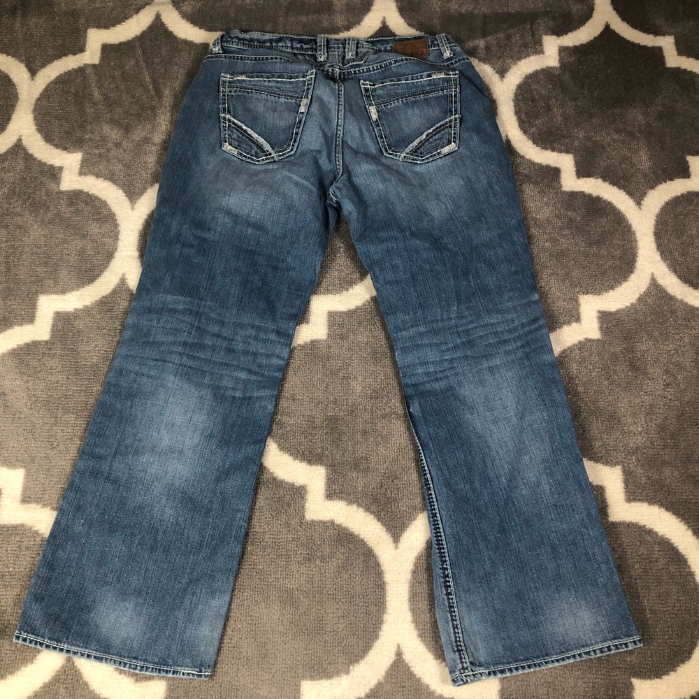 BKE Buckle Jeans Mens 34S Derek Faded look Whiskered Bootcut